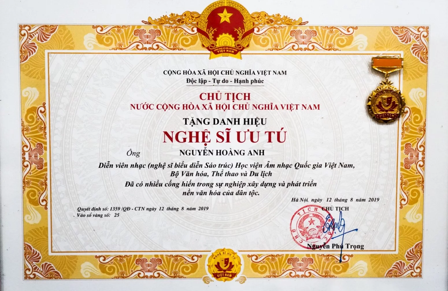 Nghệ sĩ ưu tú Nguyễn Hoàng Anh